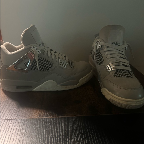 Frozen Moments Jordan 4s, Size 8 mens, 9 1/2 womens. - Picture 3 of 6